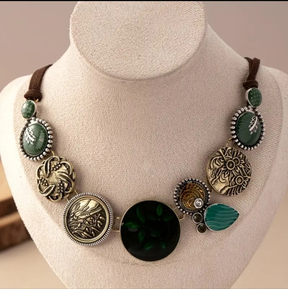 New! Chic Boho Vibes: Vintage Style Willow Leaf Necklace & Bracelet Set